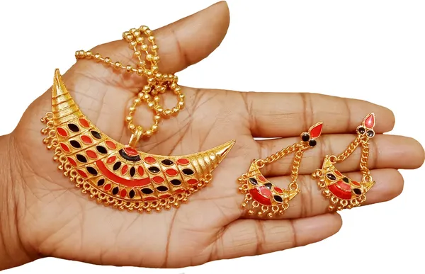Assamese_Traditional_Gold_Plated_Red_Black_Colour_Joonbiri_Chain_Jewellery_Set_For_Women